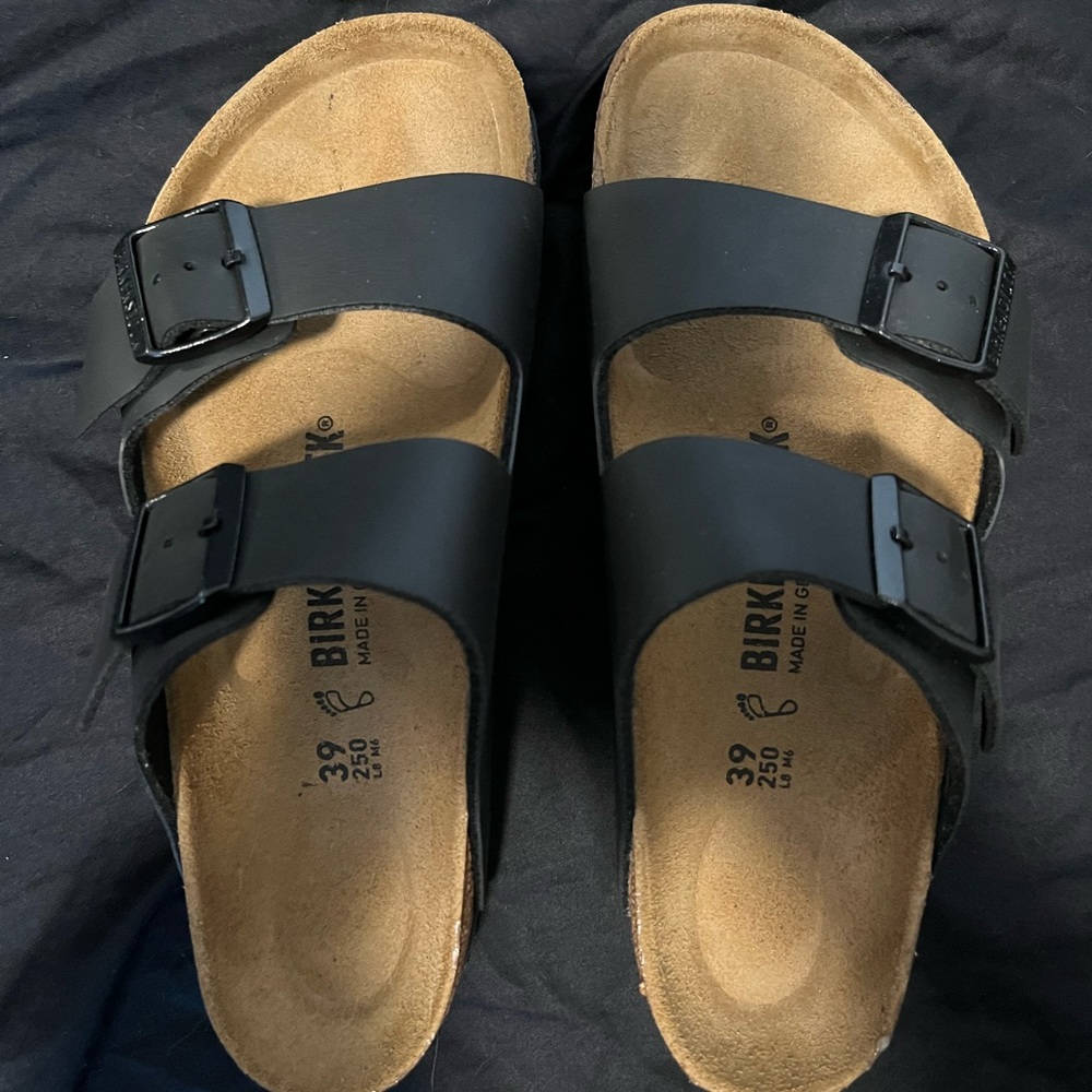 NEW IN BOX Birkenstock Arizona Sandal 39M/Women’s 8